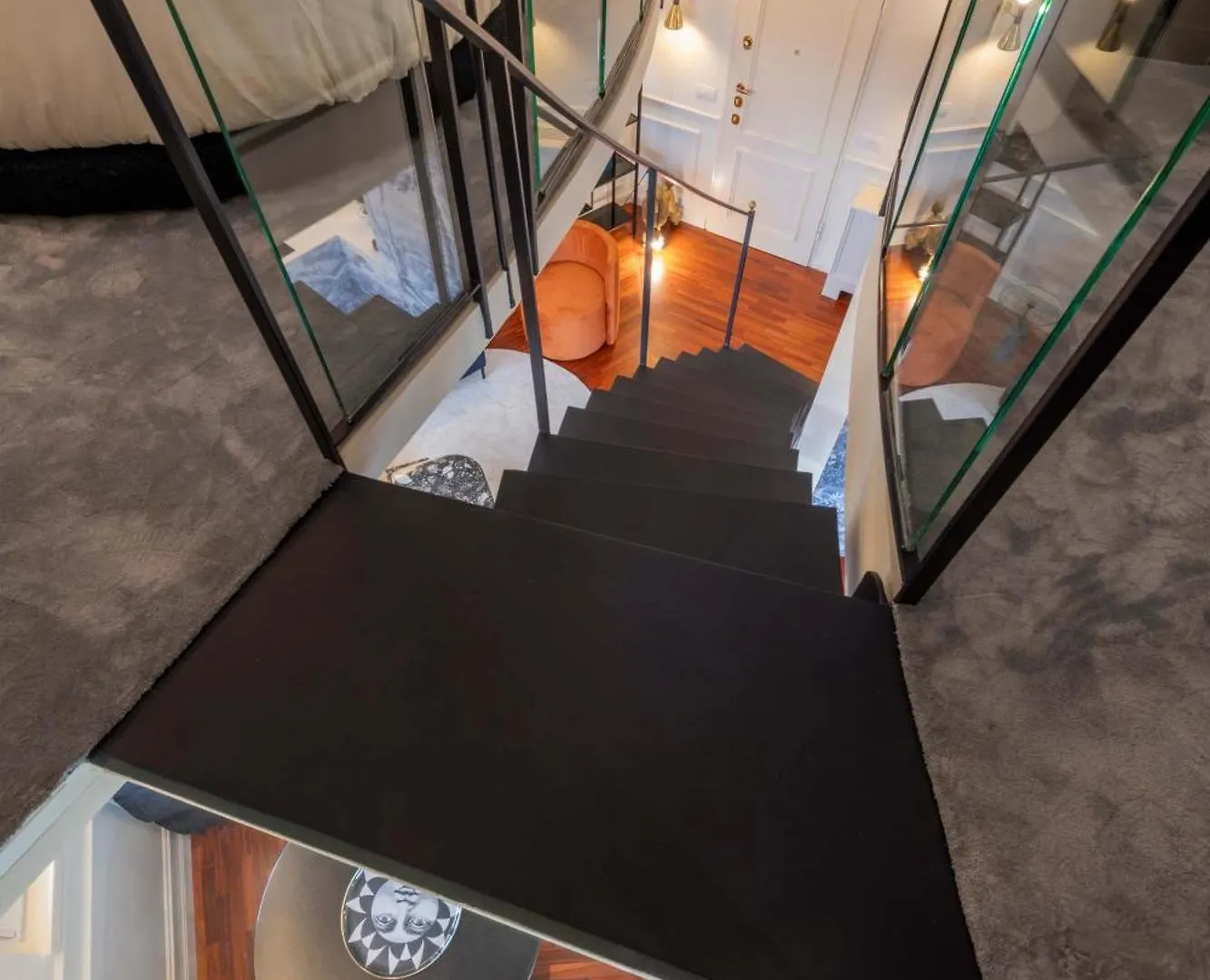 Stunning Cupola Apt-Steps From San Babila & Duomo Mailand