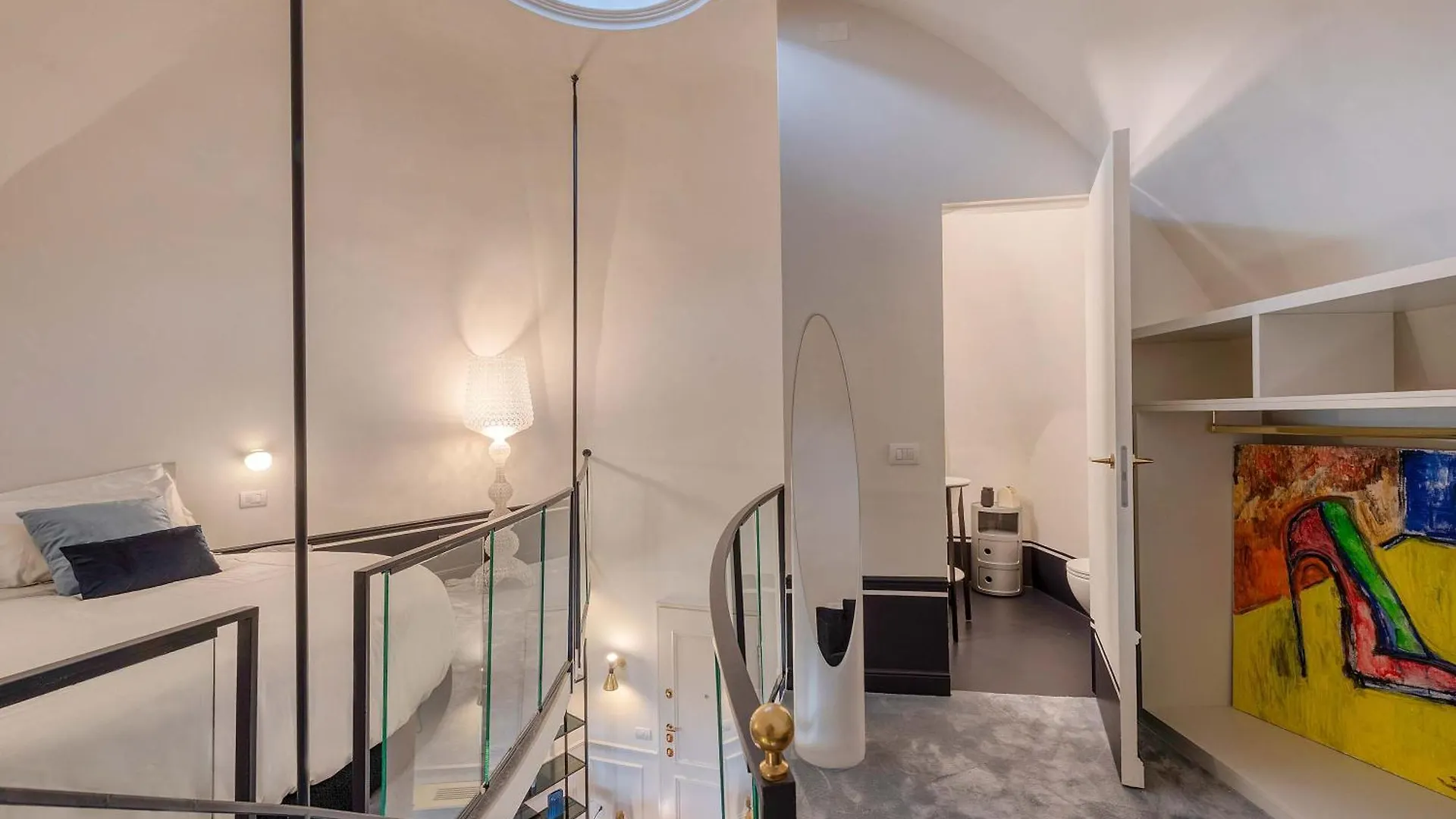 Stunning Cupola Apt-Steps From San Babila & Duomo Milan 0*,  Italy